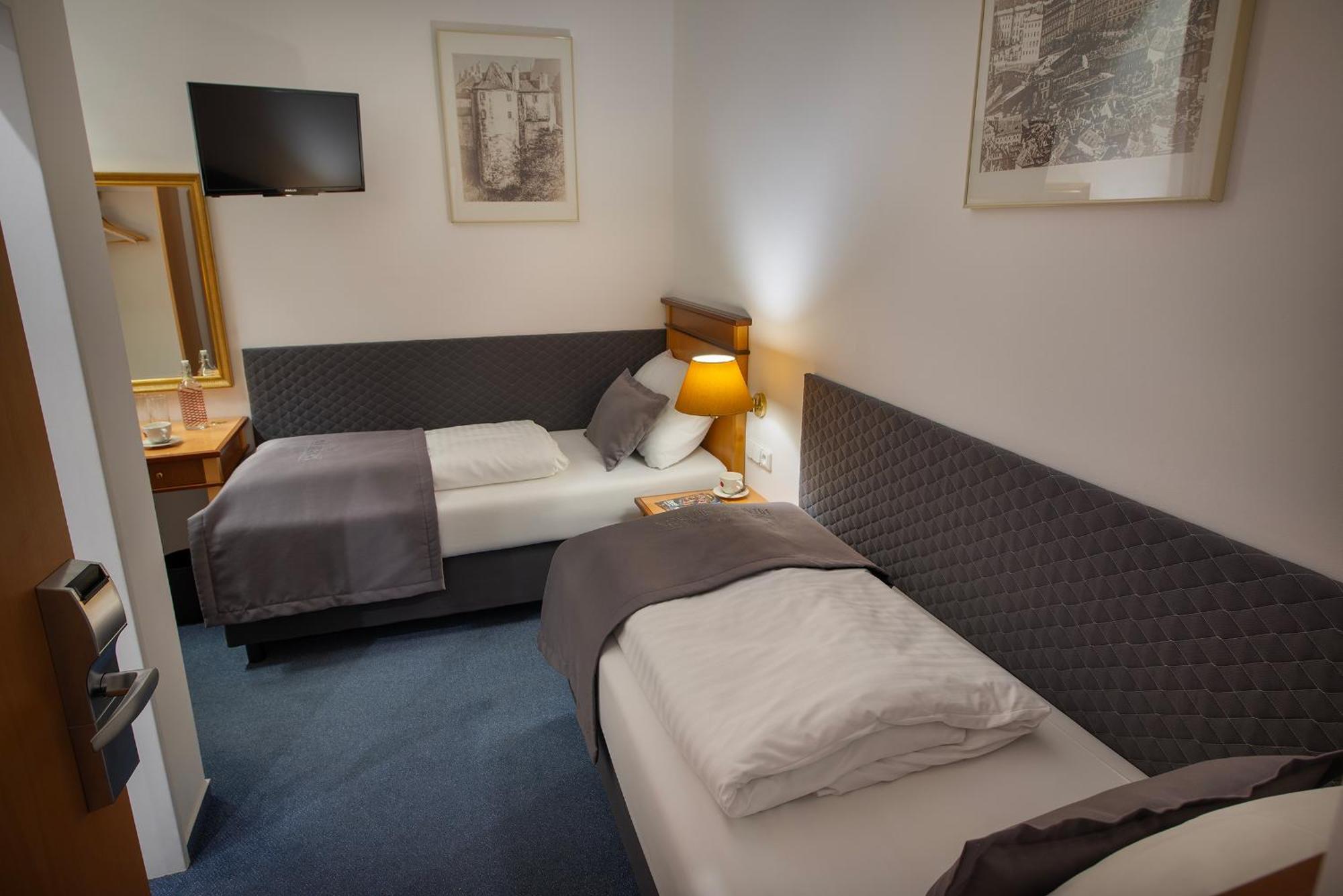 Prague Season Three Stars Hotel Kültér fotó